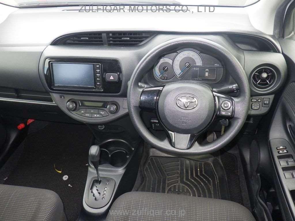 TOYOTA VITZ 2019 Image 6