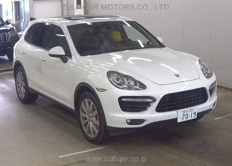 PORSCHE CAYENNE 2012 Image 3