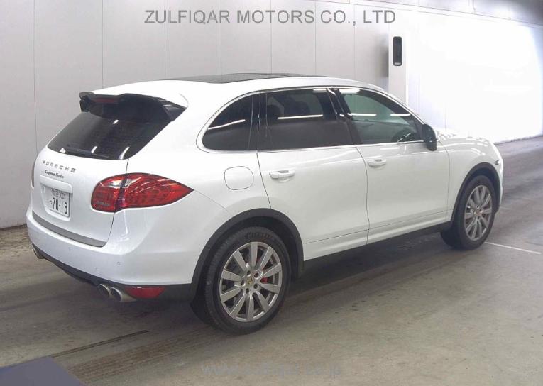 PORSCHE CAYENNE 2012 Image 4