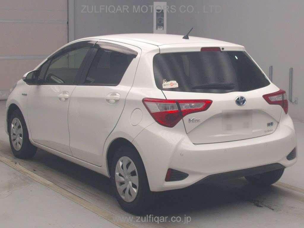 TOYOTA VITZ 2019 Image 4