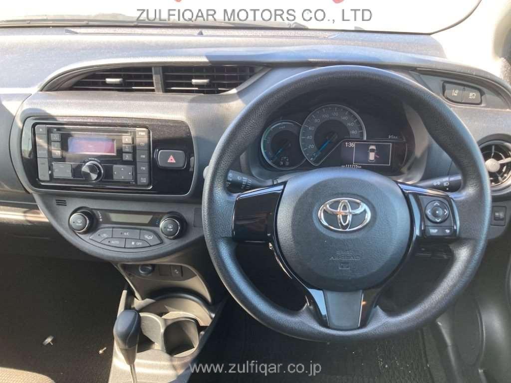 TOYOTA VITZ 2019 Image 6