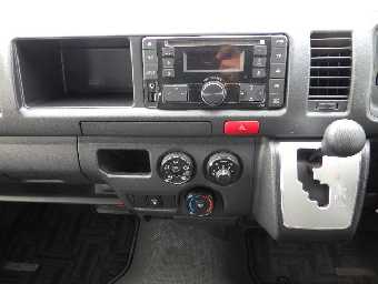 TOYOTA HIACE WAGON 2017 Image 14