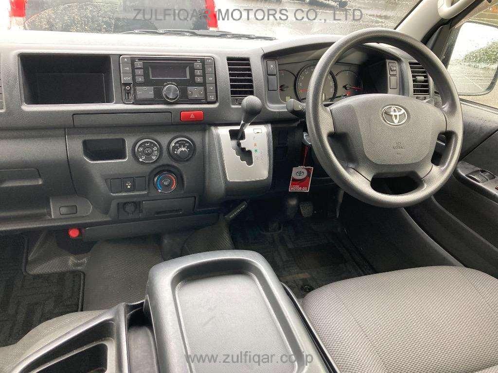 TOYOTA HIACE WAGON 2017 Image 6