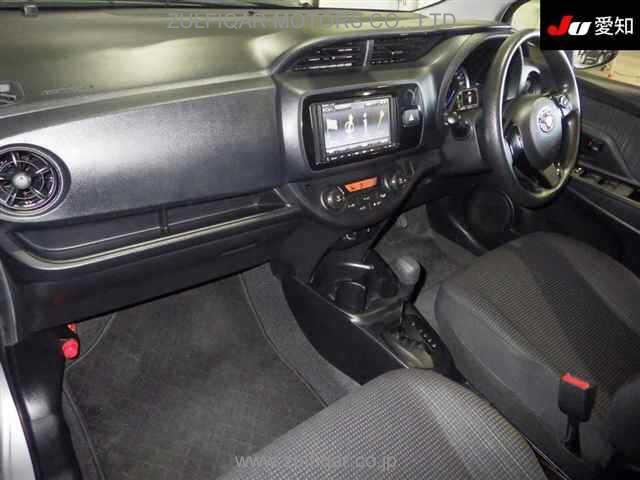 TOYOTA VITZ 2019 Image 3