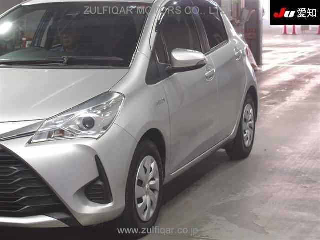 TOYOTA VITZ 2019 Image 7