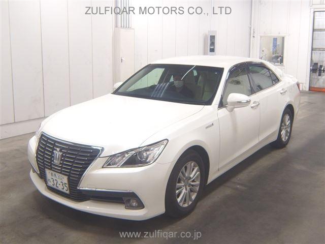 TOYOTA CROWN HYBRID 2015 Image 1