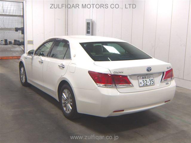 TOYOTA CROWN HYBRID 2015 Image 2