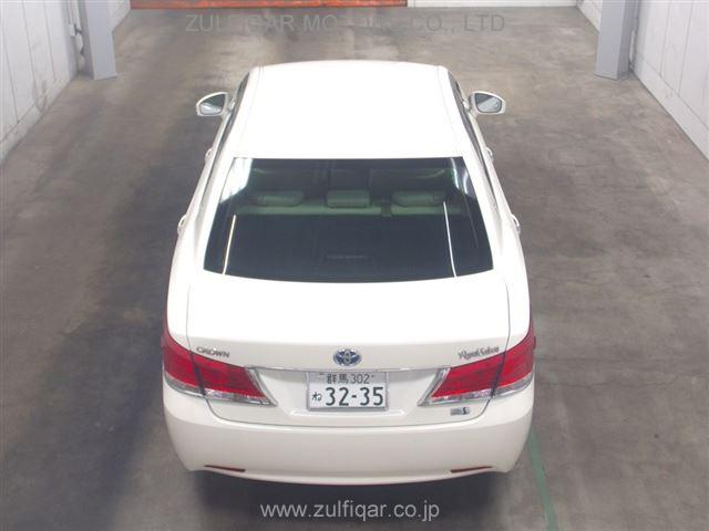 TOYOTA CROWN HYBRID 2015 Image 6