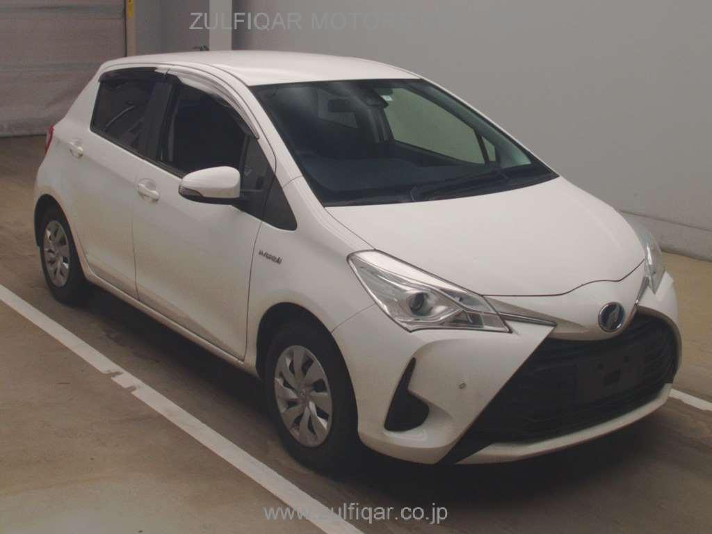 TOYOTA VITZ 2019 Image 3