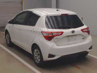 TOYOTA VITZ 2019 Image 4