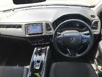 HONDA VEZEL 2018 Image 16
