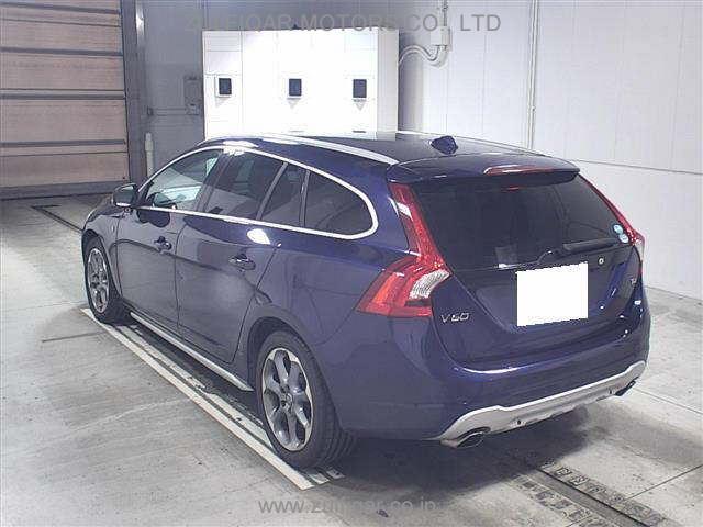 VOLVO S60 2012 Image 2