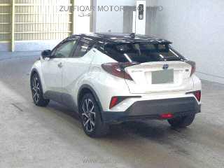 TOYOTA C-HR 2018 Image 2