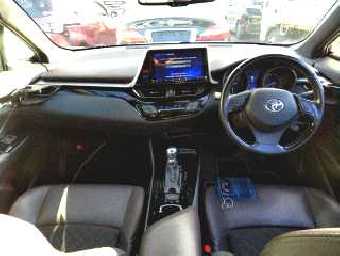 TOYOTA C-HR 2018 Image 3