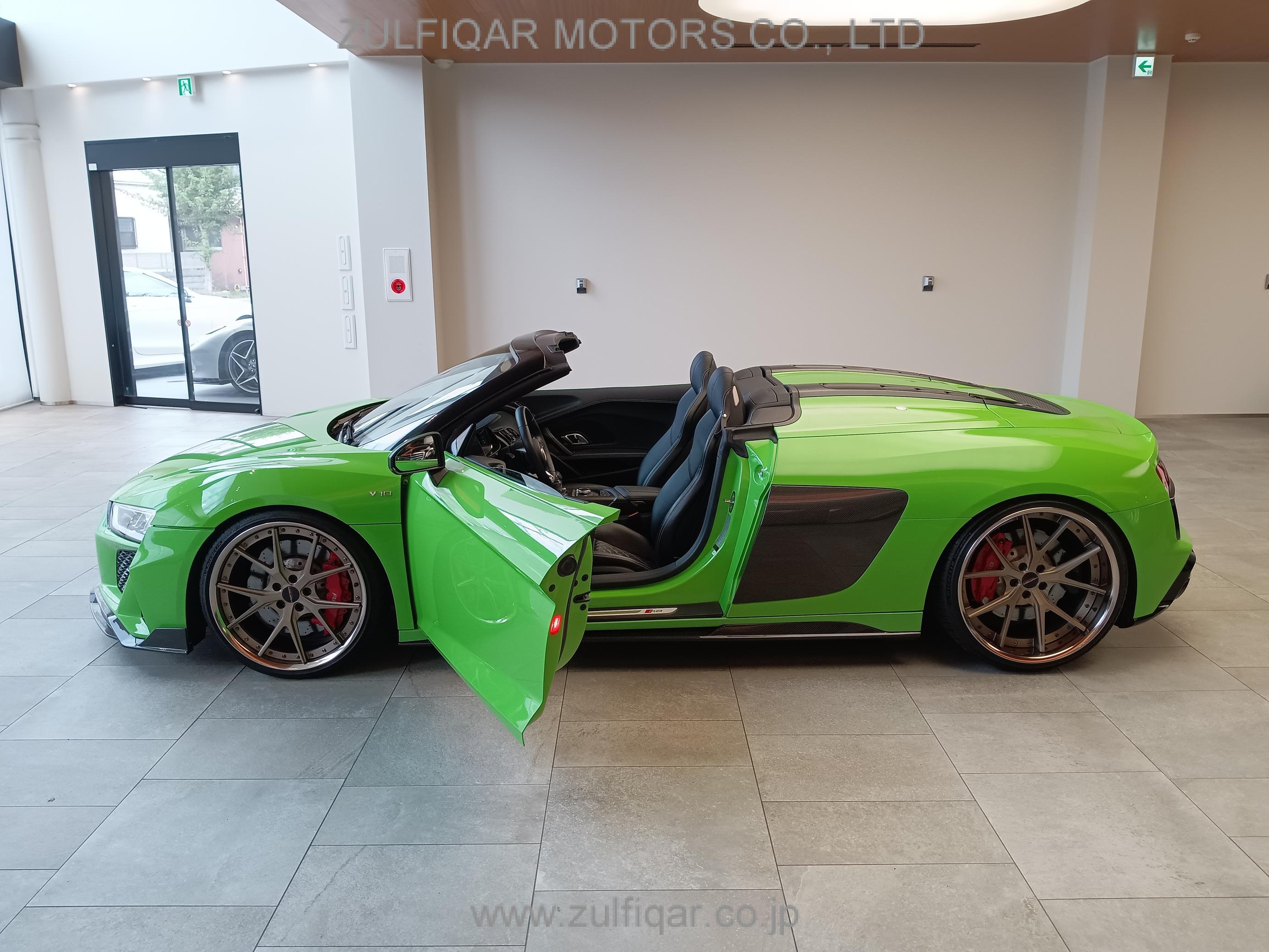 AUDI R8 SPYDER 2017 Image 11