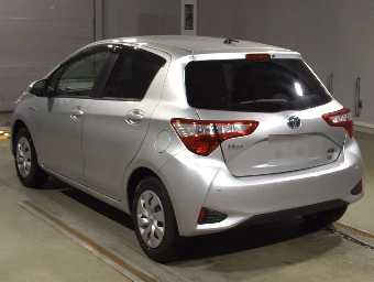 TOYOTA VITZ 2019 Image 4