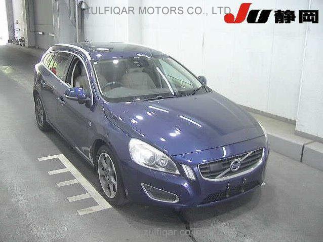 VOLVO V60 2012 Image 1