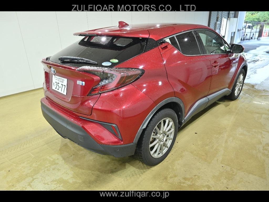 TOYOTA C-HR 2017 Image 2