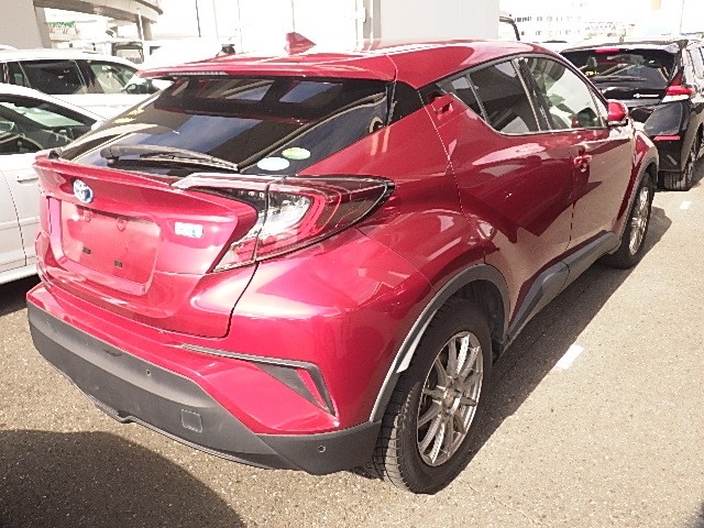 TOYOTA C-HR 2017 Image 21