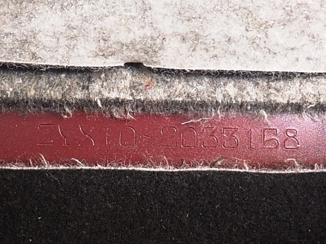 TOYOTA C-HR 2017 Image 33