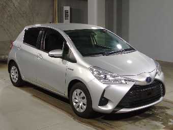 TOYOTA VITZ 2019 Image 3