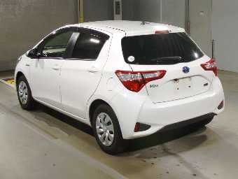 TOYOTA VITZ 2019 Image 4