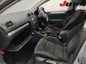 VOLKSWAGEN GOLF 2012 Image 6