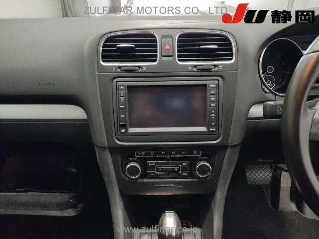 VOLKSWAGEN GOLF 2012 Image 7