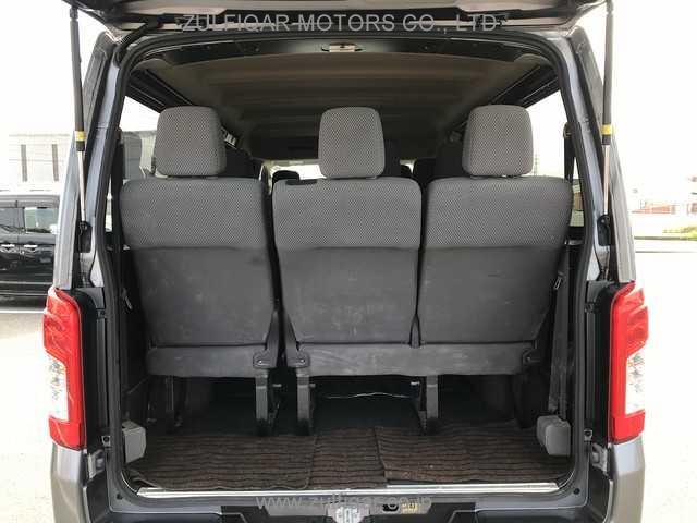 NISSAN NV350 CARAVAN WAGON 2019 Image 26