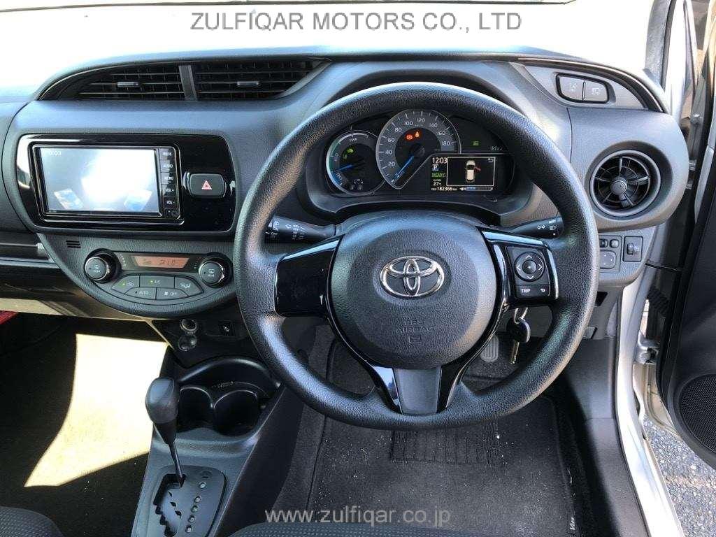 TOYOTA VITZ 2019 Image 6