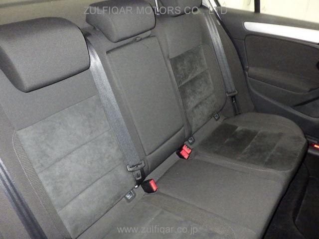 VOLKSWAGEN GOLF 2012 Image 8