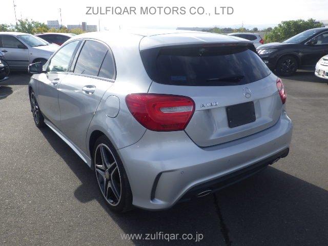 MERCEDES BENZ A CLASS 2014 Image 11