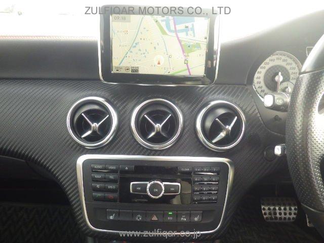 MERCEDES BENZ A CLASS 2014 Image 20