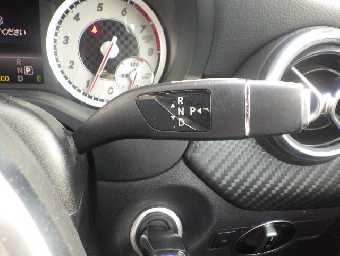 MERCEDES BENZ A CLASS 2014 Image 11