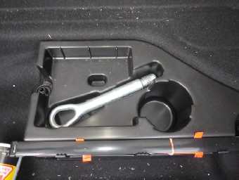 MERCEDES BENZ A CLASS 2014 Image 17