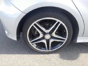 MERCEDES BENZ A CLASS 2014 Image 20