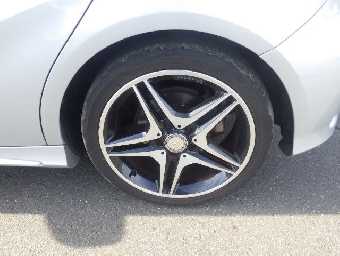 MERCEDES BENZ A CLASS 2014 Image 22