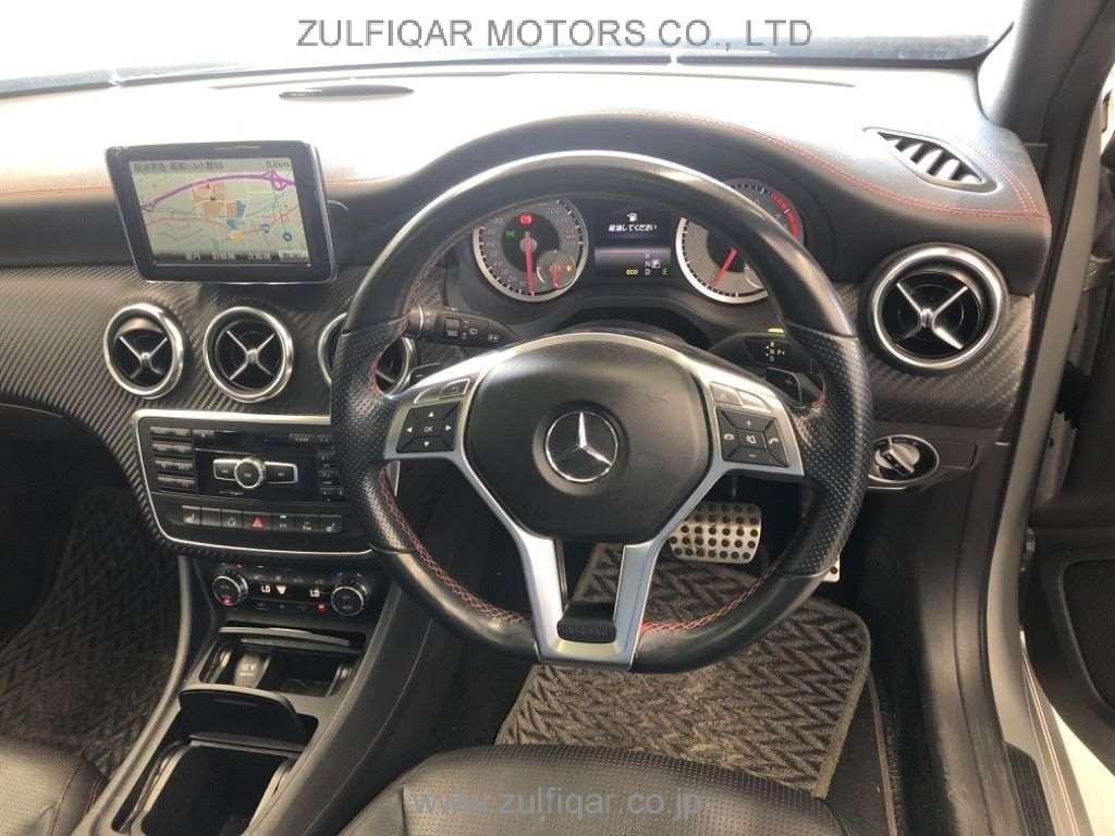 MERCEDES BENZ A CLASS 2014 Image 6