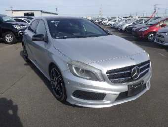 MERCEDES BENZ A CLASS 2014 Image 2