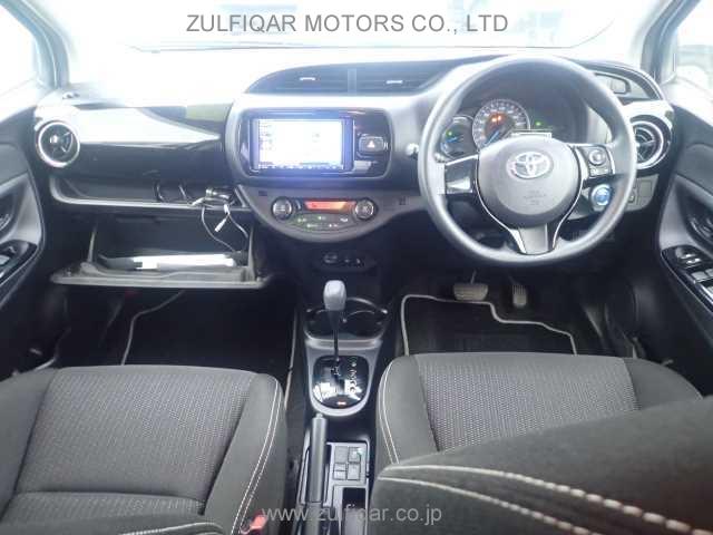 TOYOTA VITZ 2019 Image 6