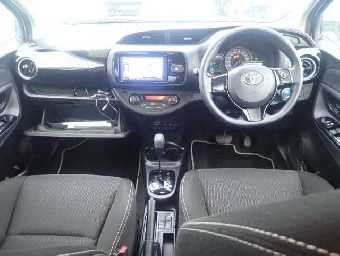 TOYOTA VITZ 2019 Image 5