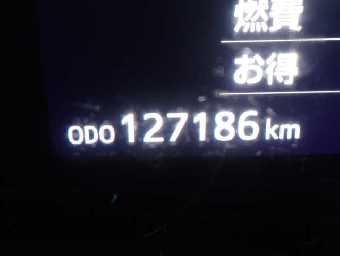 TOYOTA VITZ 2019 Image 8