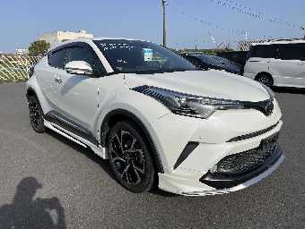TOYOTA C-HR 2017 Image 2