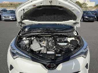 TOYOTA C-HR 2017 Image 10