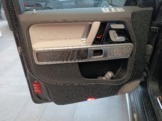 MERCEDES AMG G CLASS 2023 Image 30