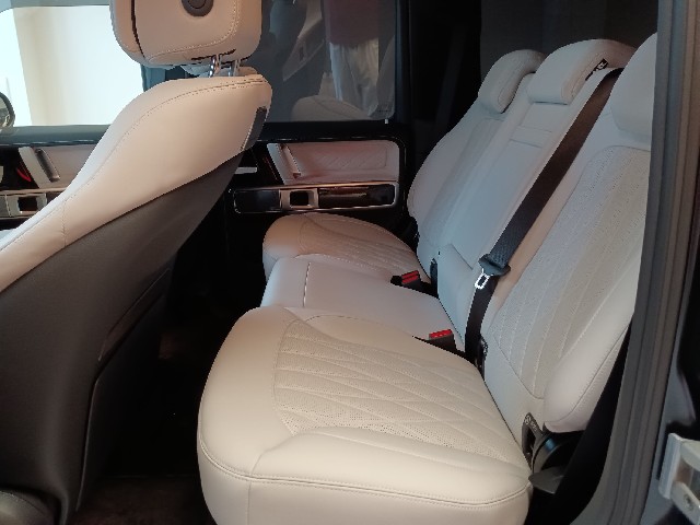 MERCEDES AMG G CLASS 2023 Image 31