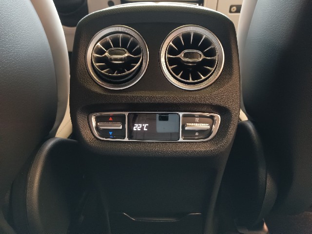 MERCEDES AMG G CLASS 2023 Image 40