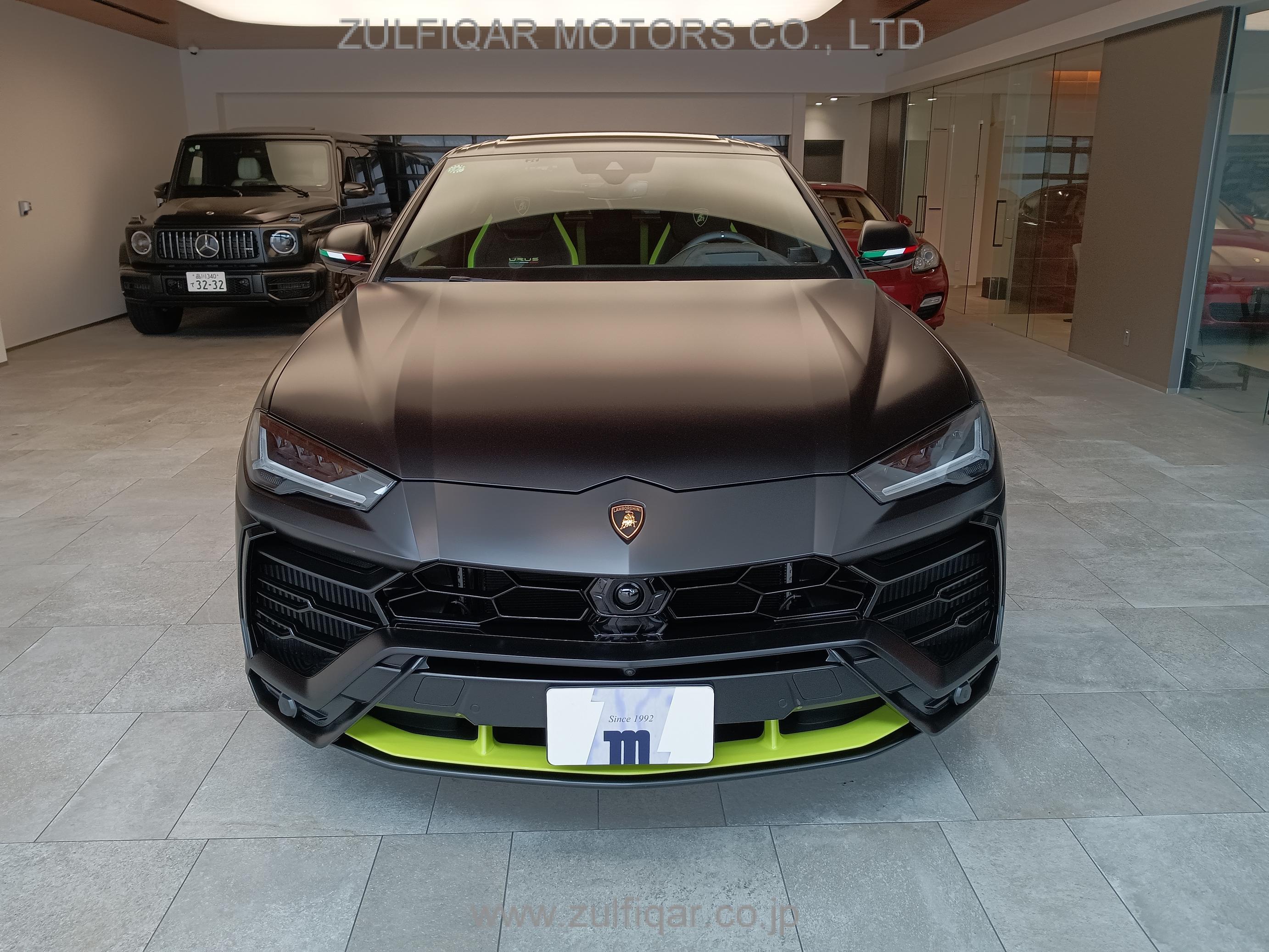 LAMBORGHINI URUS 2022 Image 2