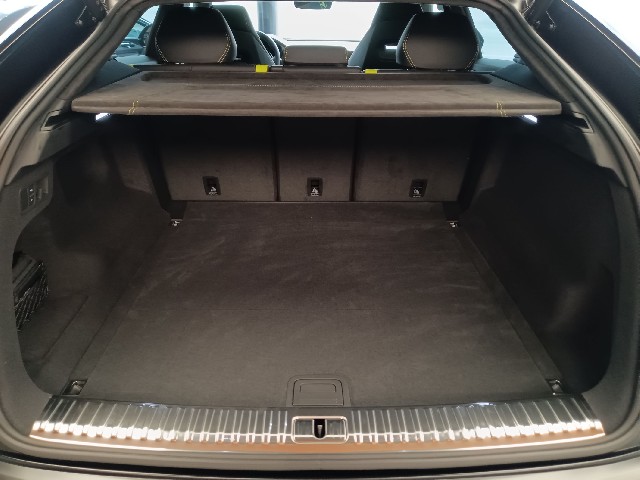 LAMBORGHINI URUS 2022 Image 32