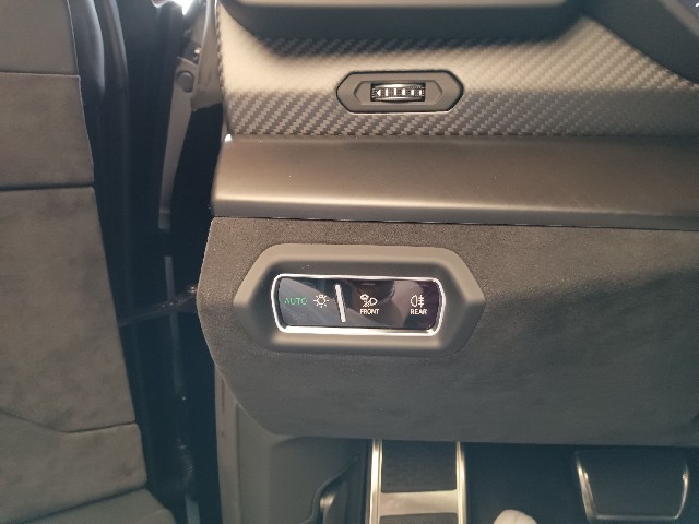 LAMBORGHINI URUS 2022 Image 51